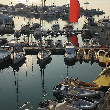 Boutique Apartment Hirondelle Port Fréjus Екстериор снимка