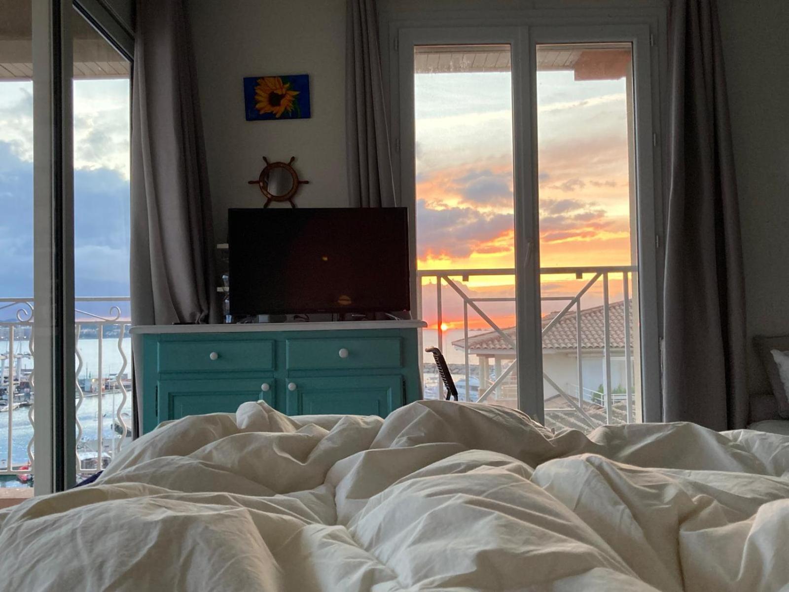 Boutique Apartment Hirondelle Port Fréjus Екстериор снимка
